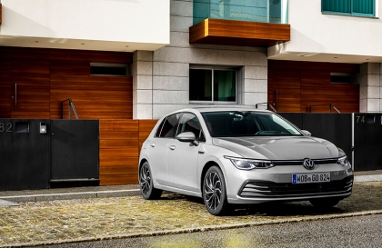 Volkswagen Việt Nam chơi lớn đưa về 6 phiên bản Volkswagen Golf, bản “hothatch” giá bán 1,89 tỷ đồng